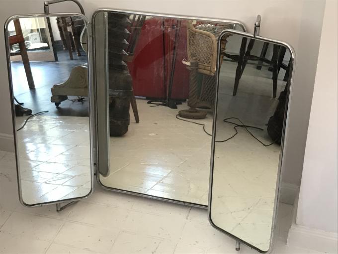 Espejo de barbero triple de metal cromado (Vendido)